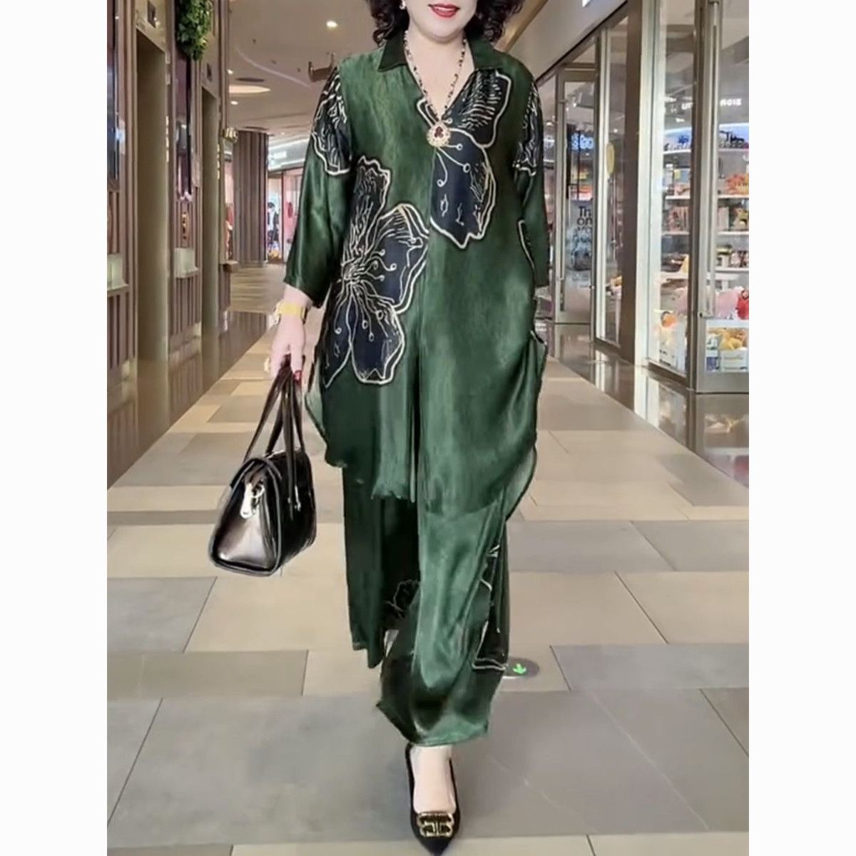 بدلة فضفاضة كبيرة الحجم من قطعتين أنيقة وعالية الجودة